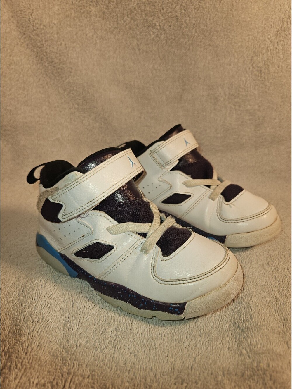 Nike Boys Air Jordan Flight Club  '91 555330-105 White Shoes 9C